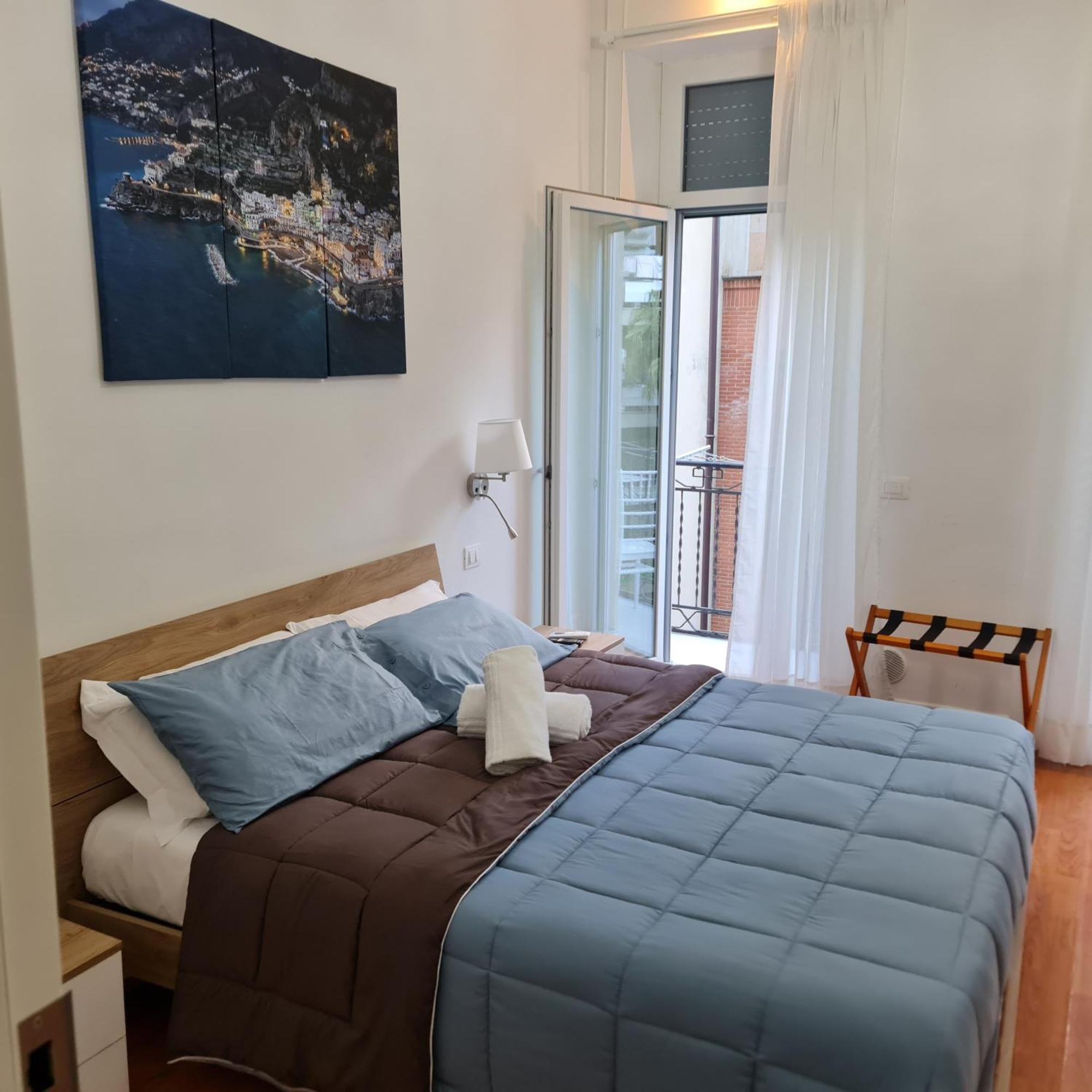 Mare Fuori B&B Σαλέρνο Δωμάτιο φωτογραφία
