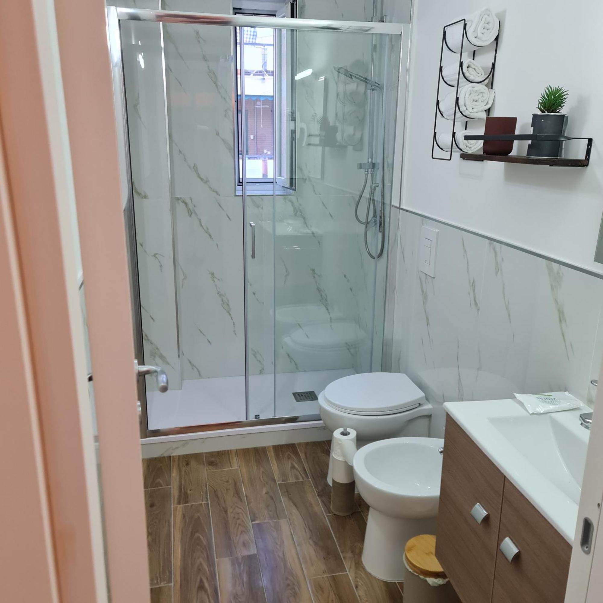 Mare Fuori B&B Σαλέρνο Δωμάτιο φωτογραφία
