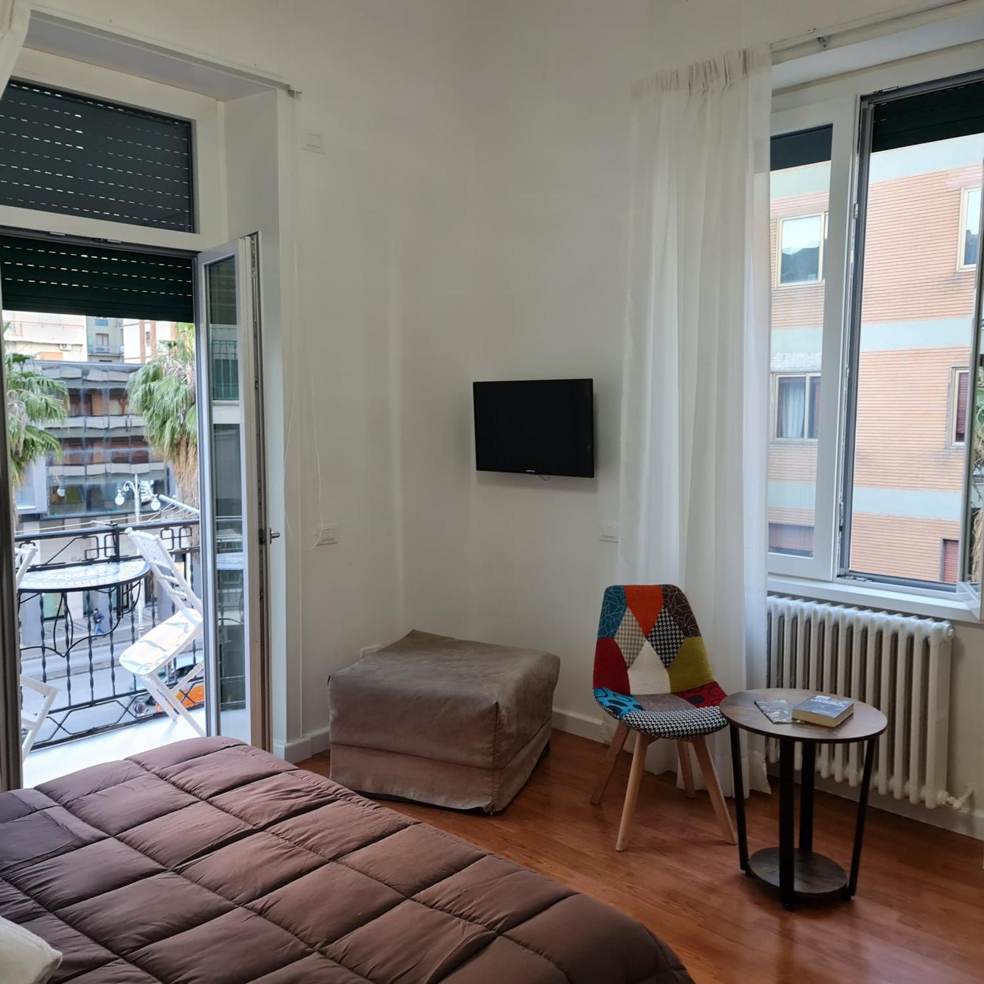 Mare Fuori B&B Σαλέρνο Δωμάτιο φωτογραφία