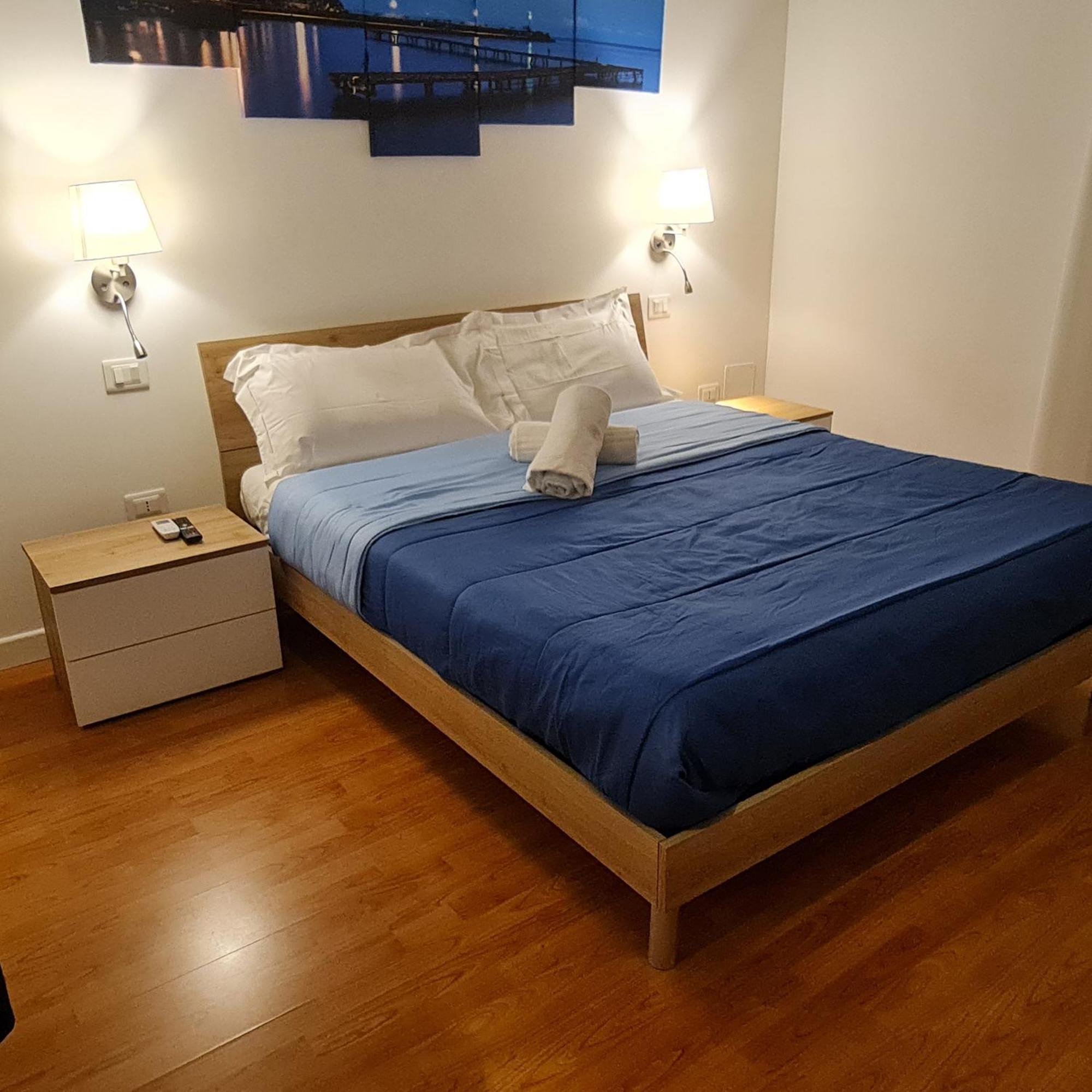 Mare Fuori B&B Σαλέρνο Δωμάτιο φωτογραφία